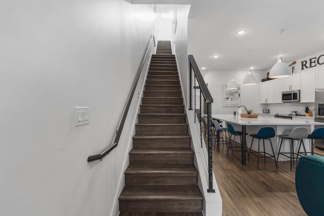 Spacious Home With Large Patio Rooftop Deck And Garage Nashville Buitenkant foto